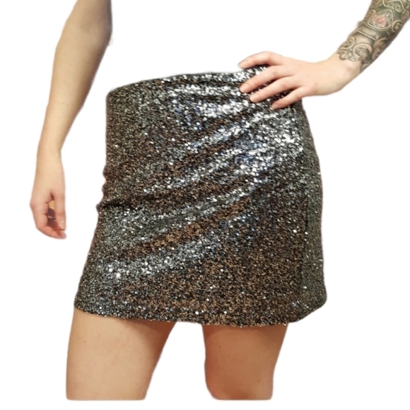 SPARKLING spangled sequinned skirt no tag size - Picture 2 of 6